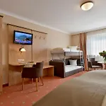 Отель Hotel Mesnerwirt - Zentrumslage Вестендорф