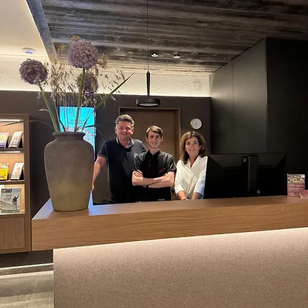 美思奈沃尔特酒店 酒店 韦斯滕多夫