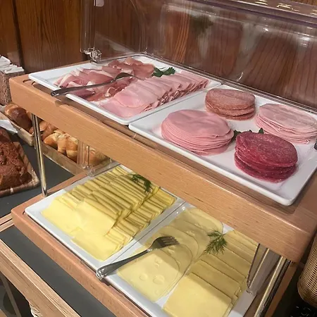 美思奈沃尔特酒店 酒店