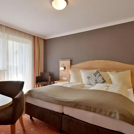 Hotel Mesnerwirt - Zentrumslage 3*